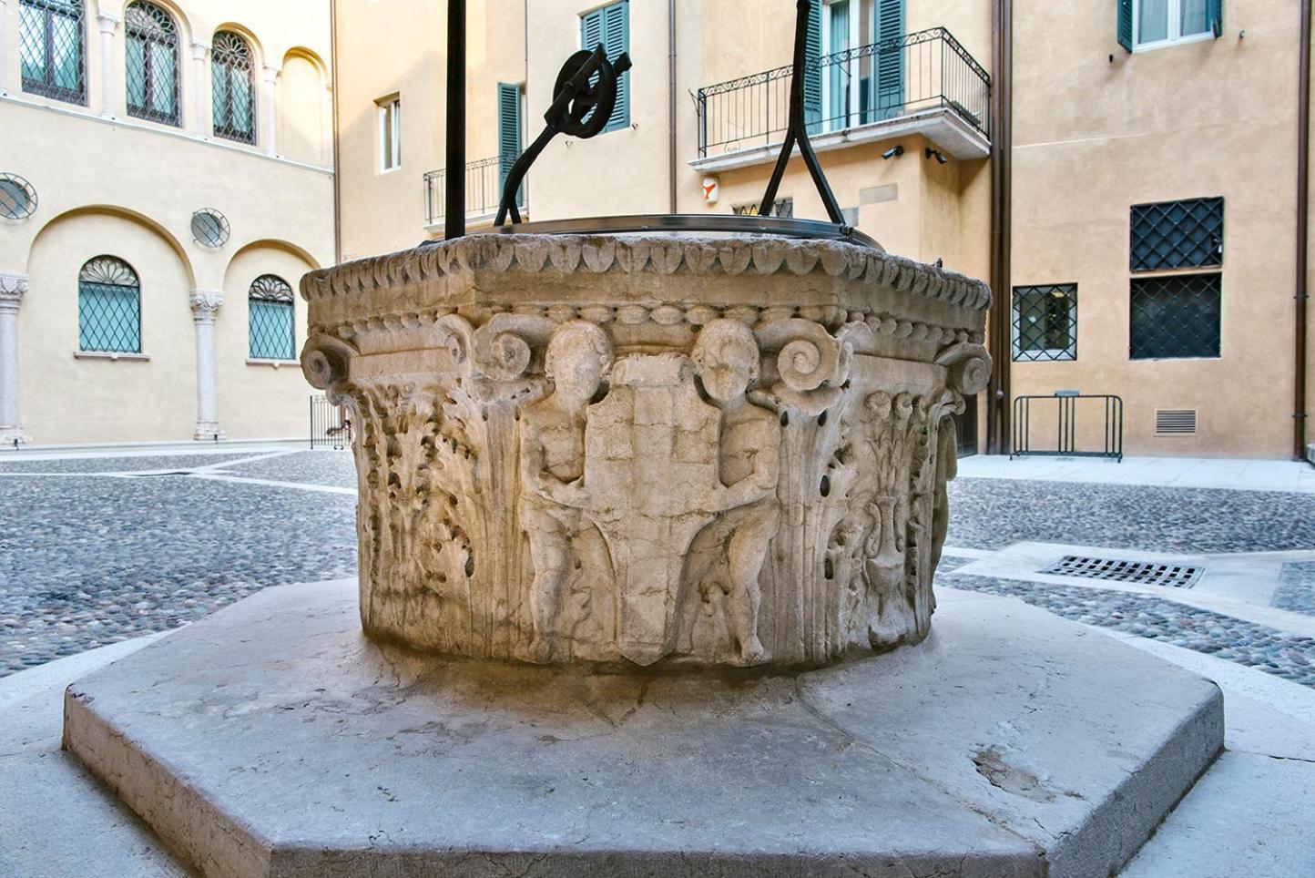 Palazzo Confalonieri Da Lisca Верона Екстериор снимка